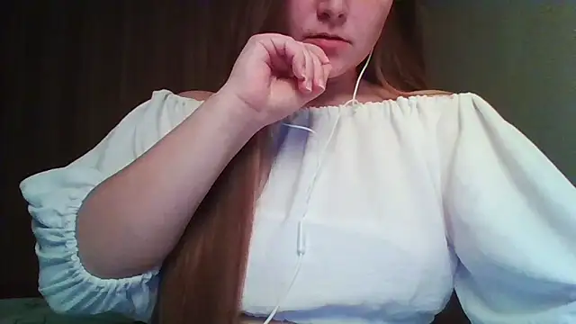 Evasapples online show from April 15, 2026, 7:32 pm