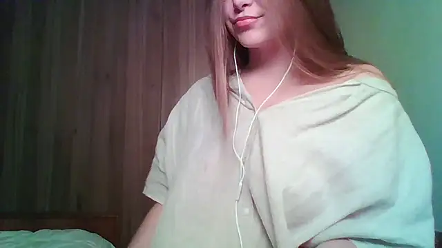 Snapshot of Evasapples chatting on May 23, 2026, 9:08 pm Evasapples online show from May 23, 2026, 9:08 pm
