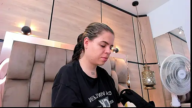 dorothy vegga online show from February 24, 2026, 2:53 am