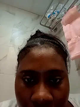 KennyBigWoman online show from November 11, 2025, 1:44 pm