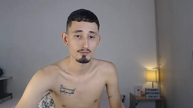 Snapshot of enzo_0814 chatting on January 31, 2025, 2:26 am enzo 0814 online show from January 31, 2025, 2:26 am