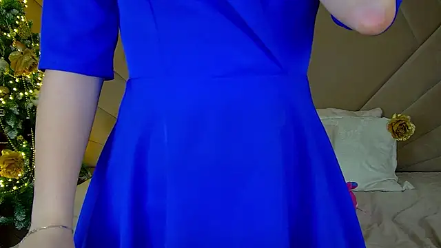 MilanaBalmain online show from January 13, 2025, 10:14 am