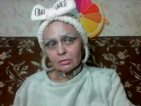 Snapshot of Gardener_of_Illusions chatting on May 17, 2026, 4:47 pm Gardener of Illusions online show from May 17, 2026, 4:47 pm