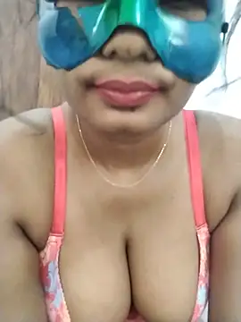 Snapshot of Zaraangle chatting on June 11, 2026, 6:55 am Zaraangle online show from June 11, 2026, 6:55 am