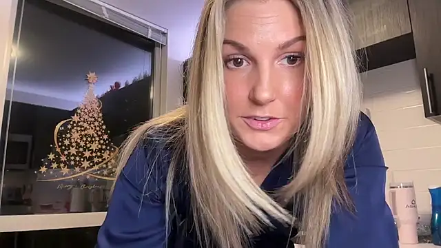 Snapshot of Graciemae_baexx chatting on December 27, 2024, 11:31 pm Graciemae baexx online show from December 27, 2024, 11:31 pm