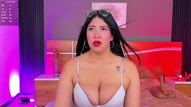 Snapshot of estrella_bigboobs14 chatting on July 28, 2026, 3:02 am estrella bigboobs14 online show from July 28, 2026, 3:02 am
