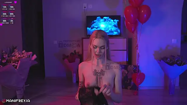 ManiFreyja online show from February 26, 2025, 9:16 pm