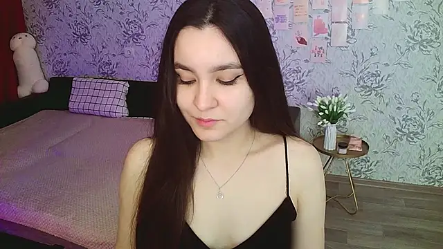 Snapshot of annie_shine chatting on December 8, 2024, 6:33 am annie shine online show from December 8, 2024, 6:33 am