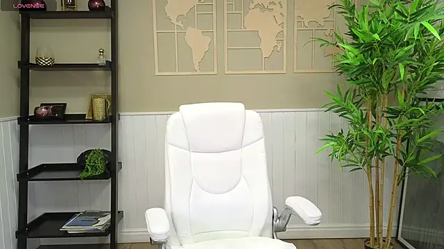 LadyLeea online show from January 25, 2025, 5:29 am