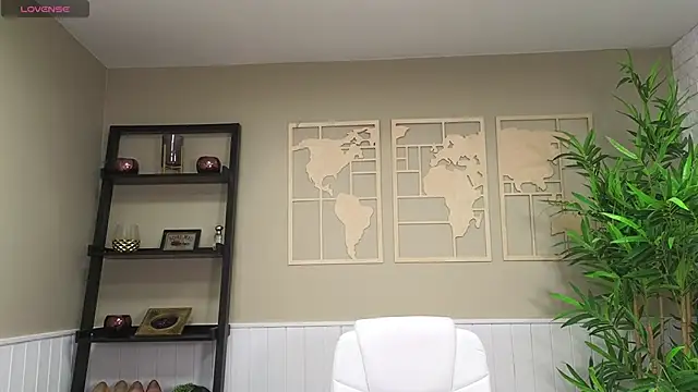 LadyLeea online show from March 12, 2025, 5:35 am