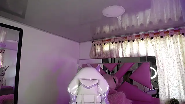 Snapshot of Mia_Fischer chatting on February 6, 2025, 7:07 pm Mia Fischer online show from February 6, 2025, 7:07 pm