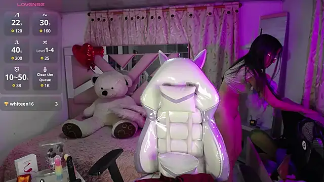 Snapshot of Mia_Fischer chatting on February 25, 2025, 2:58 am Mia Fischer online show from February 25, 2025, 2:58 am