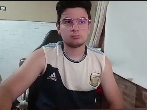 enzis3 online show from November 8, 2025, 9:24 pm