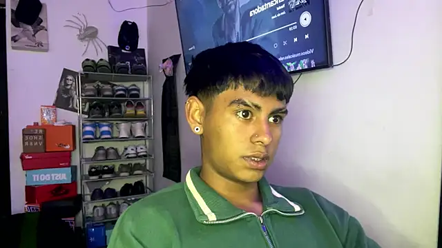  Billowy  online show from November 15, 2025, 4:47 pm