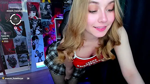Snapshot of LianaBright chatting on May 2, 2026, 1:43 am LianaBright online show from May 2, 2026, 1:43 am