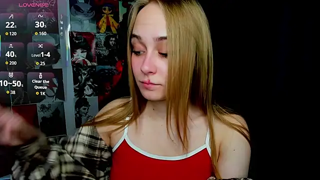 Snapshot of LianaBright chatting on May 18, 2026, 1:24 am LianaBright online show from May 18, 2026, 1:24 am