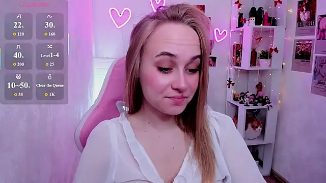 Snapshot of LianaBright chatting on May 20, 2026, 1:45 am LianaBright online show from May 20, 2026, 1:45 am