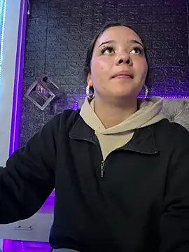 Paloma  LS online show from April 6, 2026, 2:29 pm