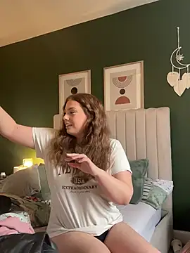 Krystal Tx online show from February 21, 2025, 2:06 pm