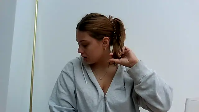 Krystal Tx online show from October 12, 2025, 8:57 am