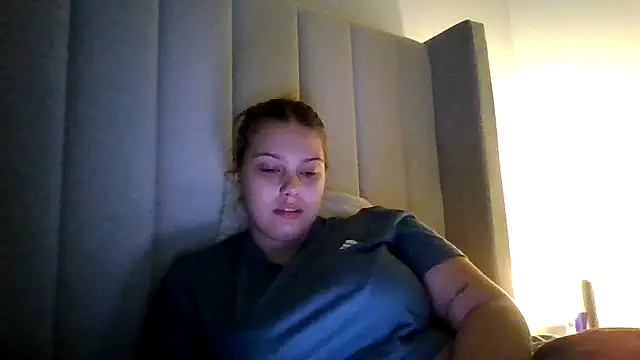 Krystal Tx online show from October 18, 2025, 6:41 pm