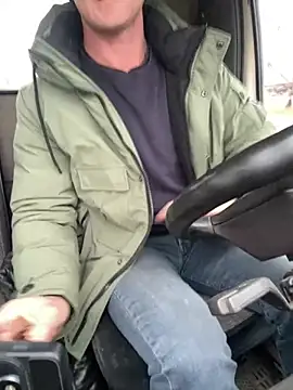 Snapshot of AlexGWoW chatting on January 14, 2025, 11:42 am AlexGWoW online show from January 14, 2025, 11:42 am