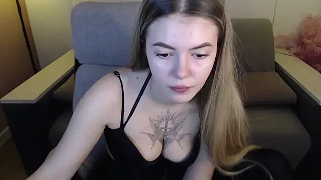 Snapshot of Ritaneer chatting on March 18, 2025, 12:14 pm Ritaneer online show from March 18, 2025, 12:14 pm