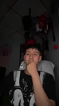 Stiven 017 online show from February 13, 2026, 1:12 am