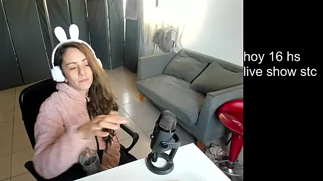 jessiburningheels online show from March 12, 2025, 2:12 pm