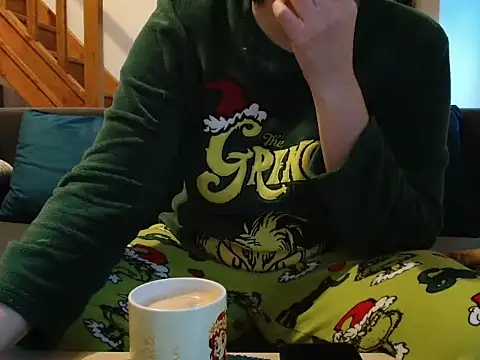 Lauzo21 online show from November 26, 2025, 6:58 am