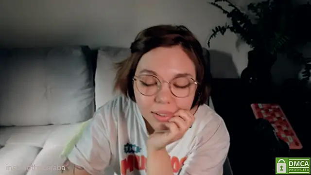 Snapshot of whoa-hoa-hoa-hoa-hoa chatting on March 5, 2025, 12:00 pm whoa-hoa-hoa-hoa-hoa online show from March 5, 2025, 12:00 pm