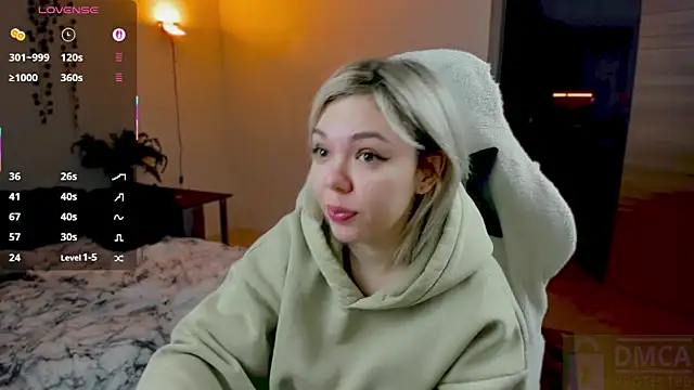 Snapshot of whoa-hoa-hoa-hoa-hoa chatting on October 17, 2025, 8:55 pm whoa-hoa-hoa-hoa-hoa online show from October 17, 2025, 8:55 pm