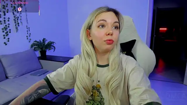 Snapshot of whoa-hoa-hoa-hoa-hoa chatting on November 24, 2025, 3:12 pm whoa-hoa-hoa-hoa-hoa online show from November 24, 2025, 3:12 pm