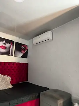 KENDER21  online show from February 28, 2025, 12:20 pm