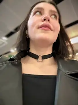 meow girl online show from January 9, 2025, 10:09 am