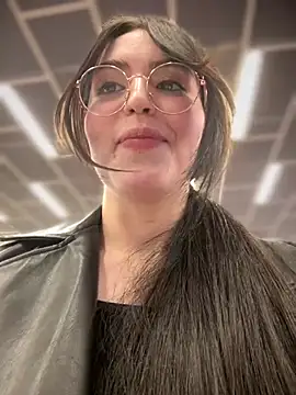 meow girl online show from February 27, 2025, 1:17 pm