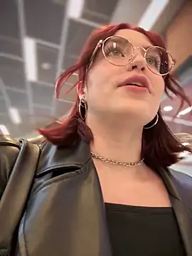 meow girl online show from March 19, 2025, 1:18 pm