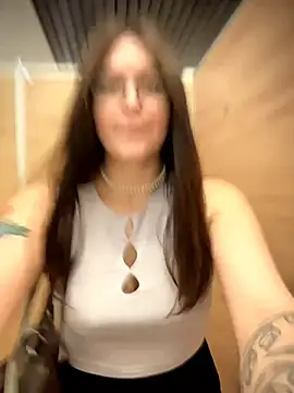 meow girl online show from July 4, 2026, 2:01 pm