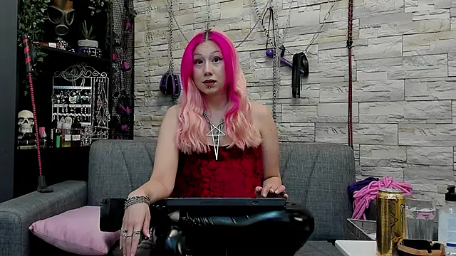 CruelMistress online show from December 11, 2024, 1:05 am