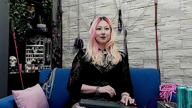 CruelMistress online show from January 12, 2025, 3:49 am