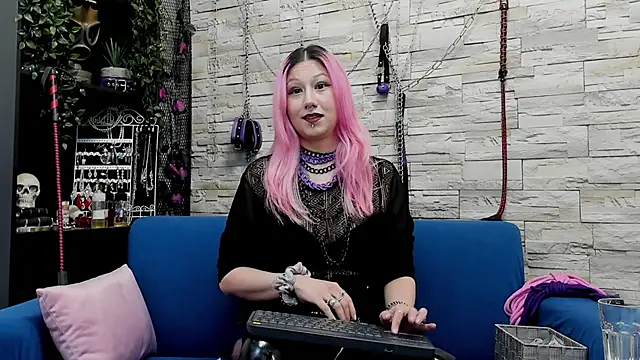 CruelMistress online show from February 22, 2025, 3:23 am