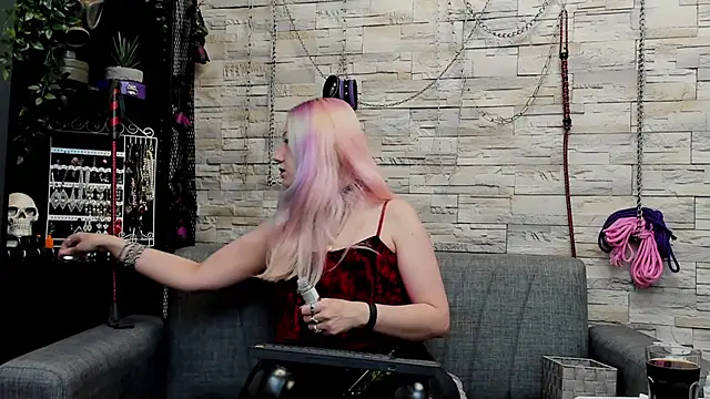 Snapshot of CruelMistress chatting on June 14, 2026, 12:41 am CruelMistress online show from June 14, 2026, 12:41 am