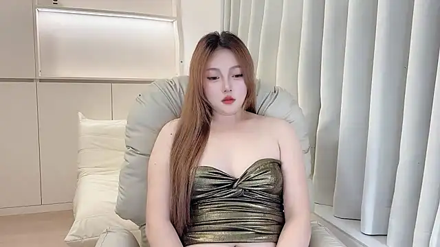 Snapshot of Kulomiyee_koi chatting on December 24, 2024, 5:23 pm Kulomiyee koi online show from December 24, 2024, 5:23 pm