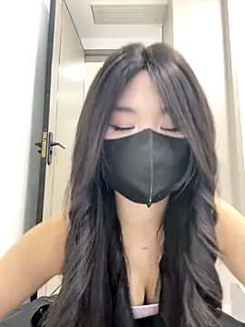 Snapshot of xyebobs chatting on December 21, 2025, 1:40 pm xyebobs online show from December 21, 2025, 1:40 pm