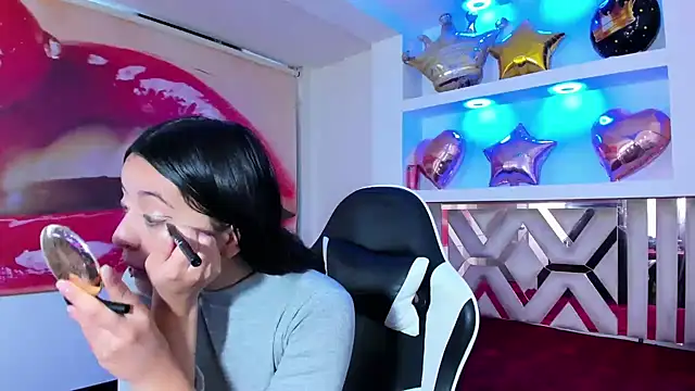 zoe connor19 online show from July 28, 2026, 9:03 pm