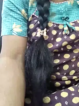 Snapshot of Tamilrojanew chatting on November 5, 2025, 9:42 am Tamilrojanew online show from November 5, 2025, 9:42 am