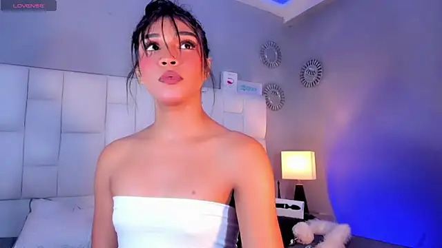 ValentinaMarinn online show from December 30, 2024, 10:01 pm