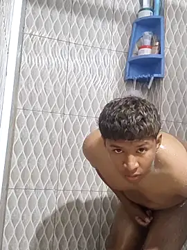 Snapshot of Tu_papi_69_ chatting on September 25, 2025, 10:13 pm Tu papi 69 online show from September 25, 2025, 10:13 pm