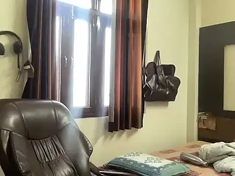 Snapshot of yourhero3466 chatting on March 21, 2026, 11:15 am yourhero3466 online show from March 21, 2026, 11:15 am