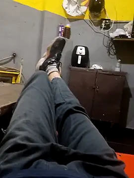 Juliano69xv online show from April 3, 2026, 10:08 pm